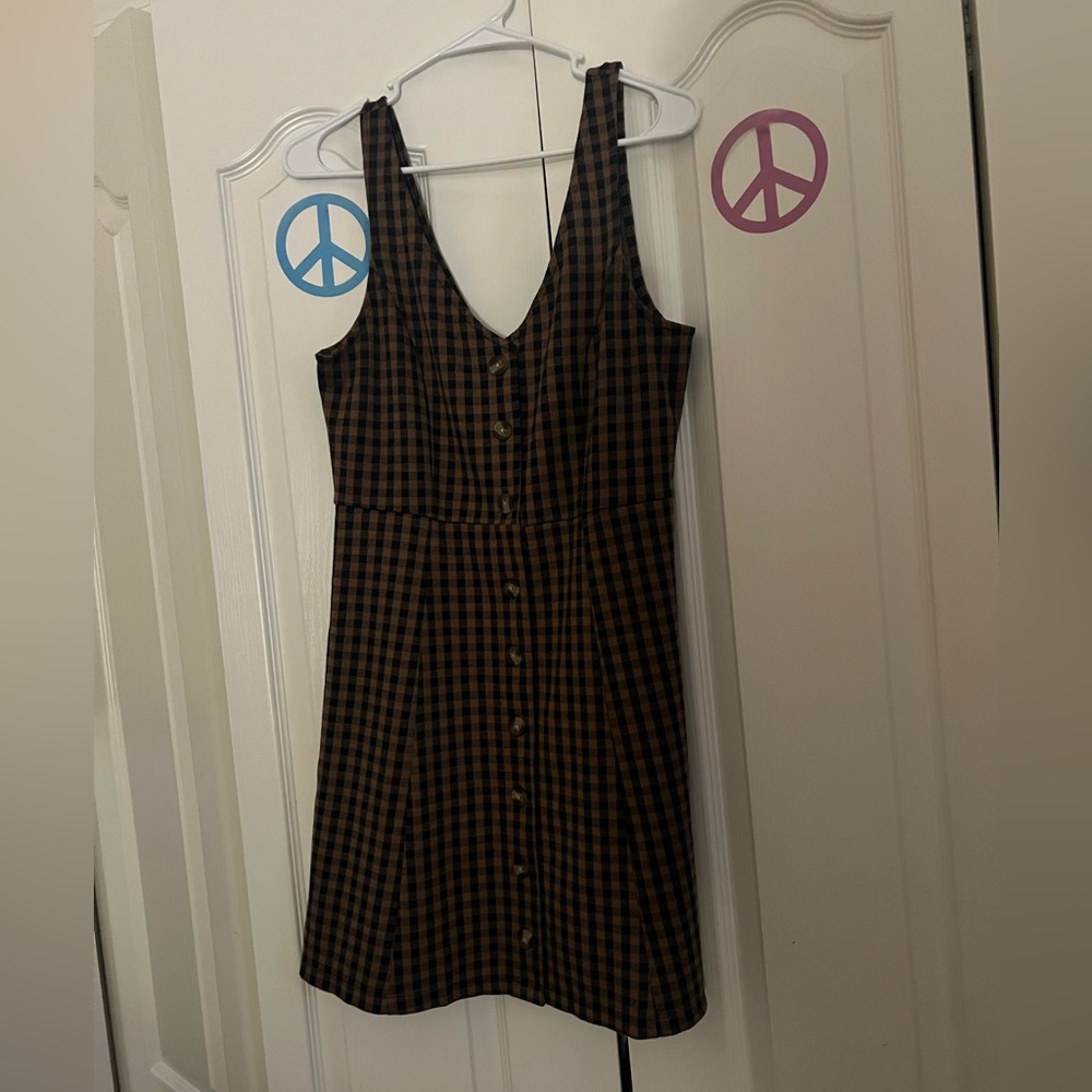 American Eagle brown pinafore dress. Worn once #americaneagle